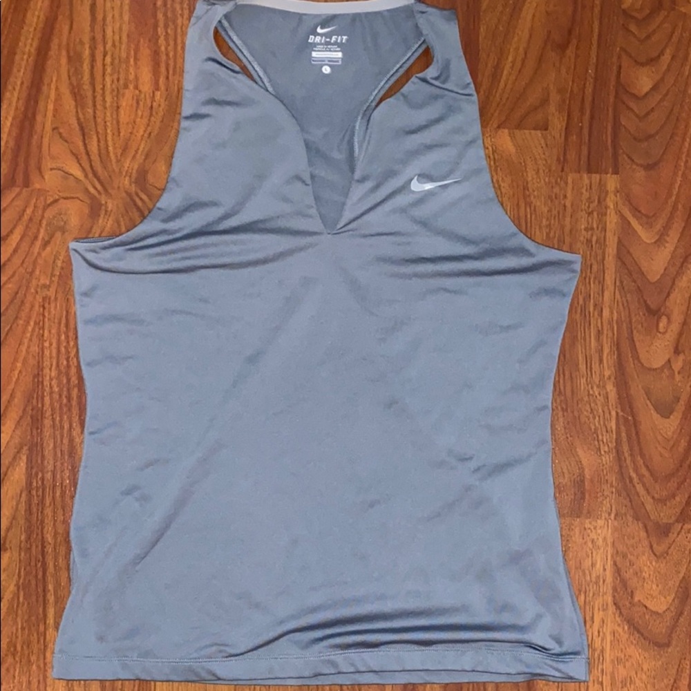 Nike tank!